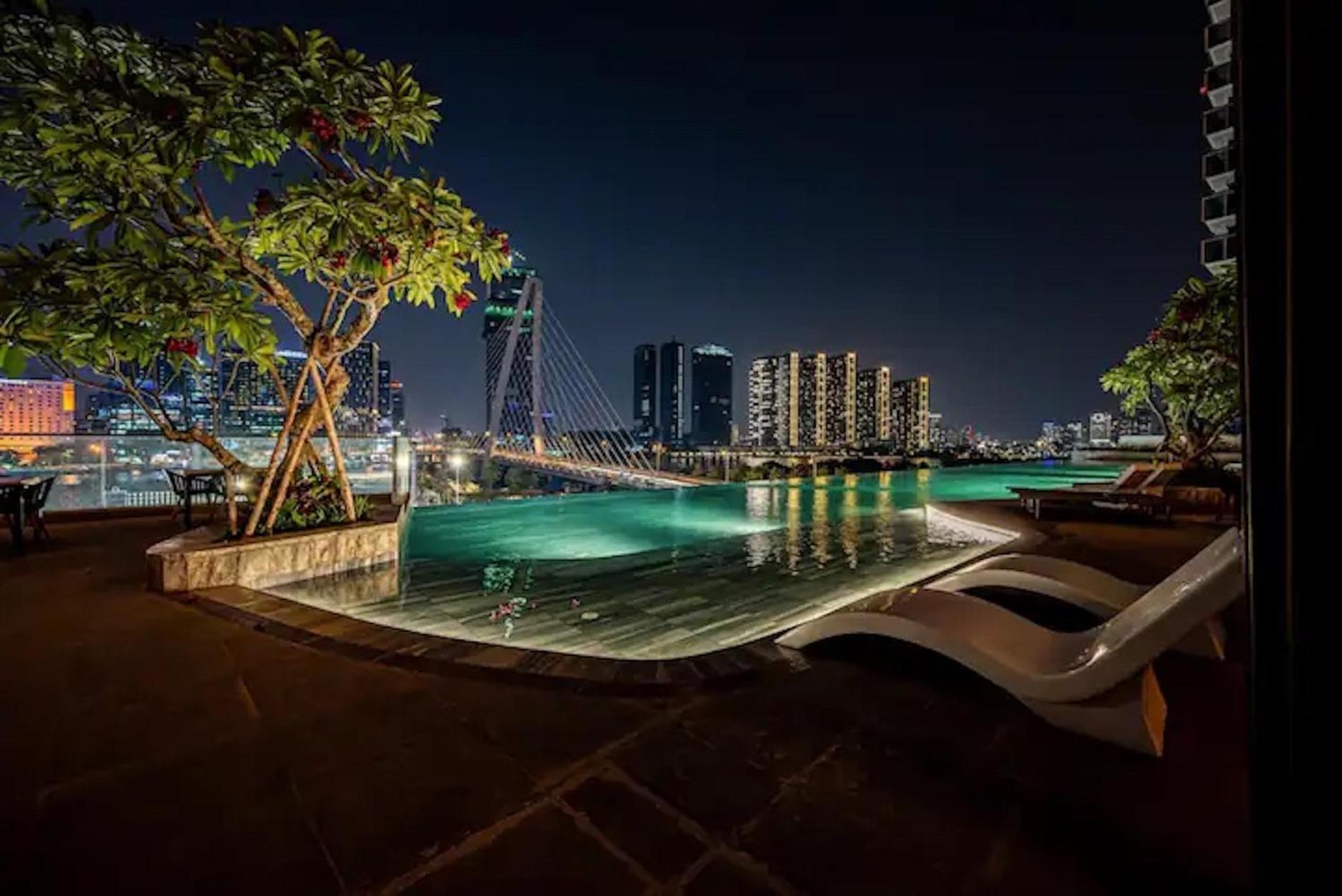 The Opera Apartment Cental Saigon Free Pool-Gym-Sauna Room- Golf Mini 胡志明市 外观 照片