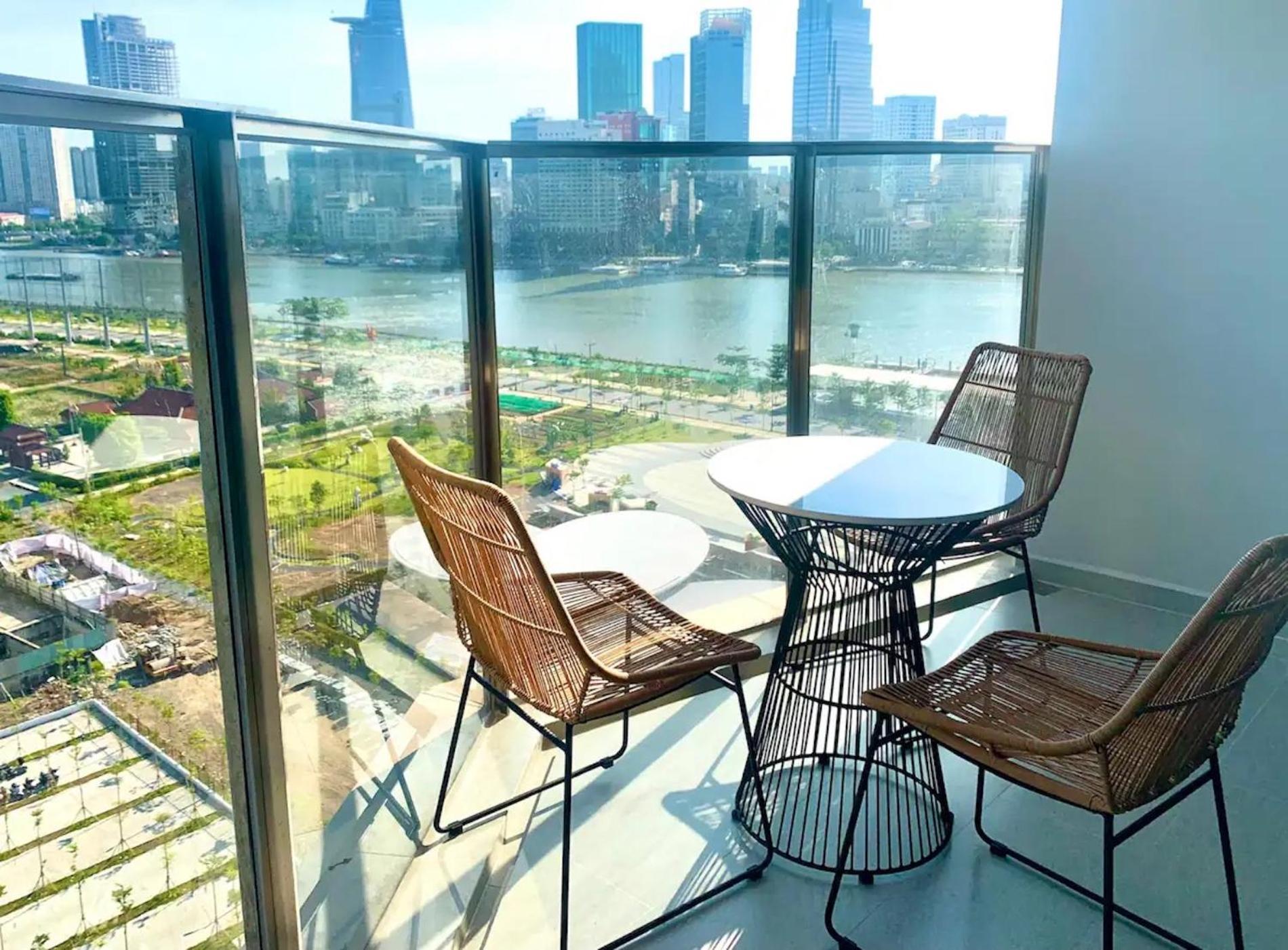 The Opera Apartment Cental Saigon Free Pool-Gym-Sauna Room- Golf Mini 胡志明市 外观 照片
