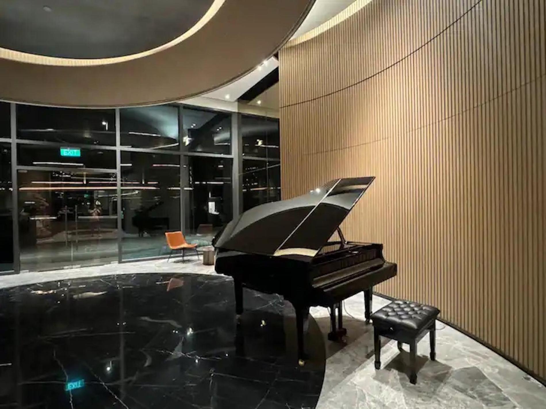 The Opera Apartment Cental Saigon Free Pool-Gym-Sauna Room- Golf Mini 胡志明市 外观 照片