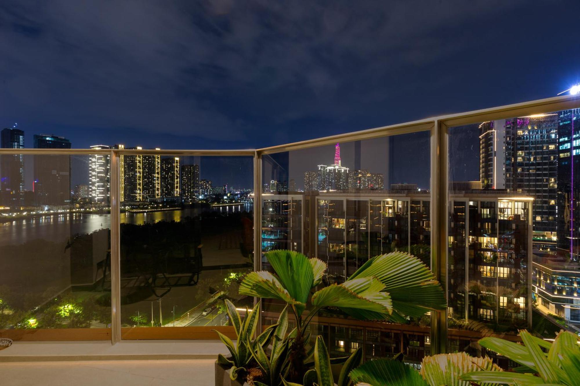 The Opera Apartment Cental Saigon Free Pool-Gym-Sauna Room- Golf Mini 胡志明市 外观 照片
