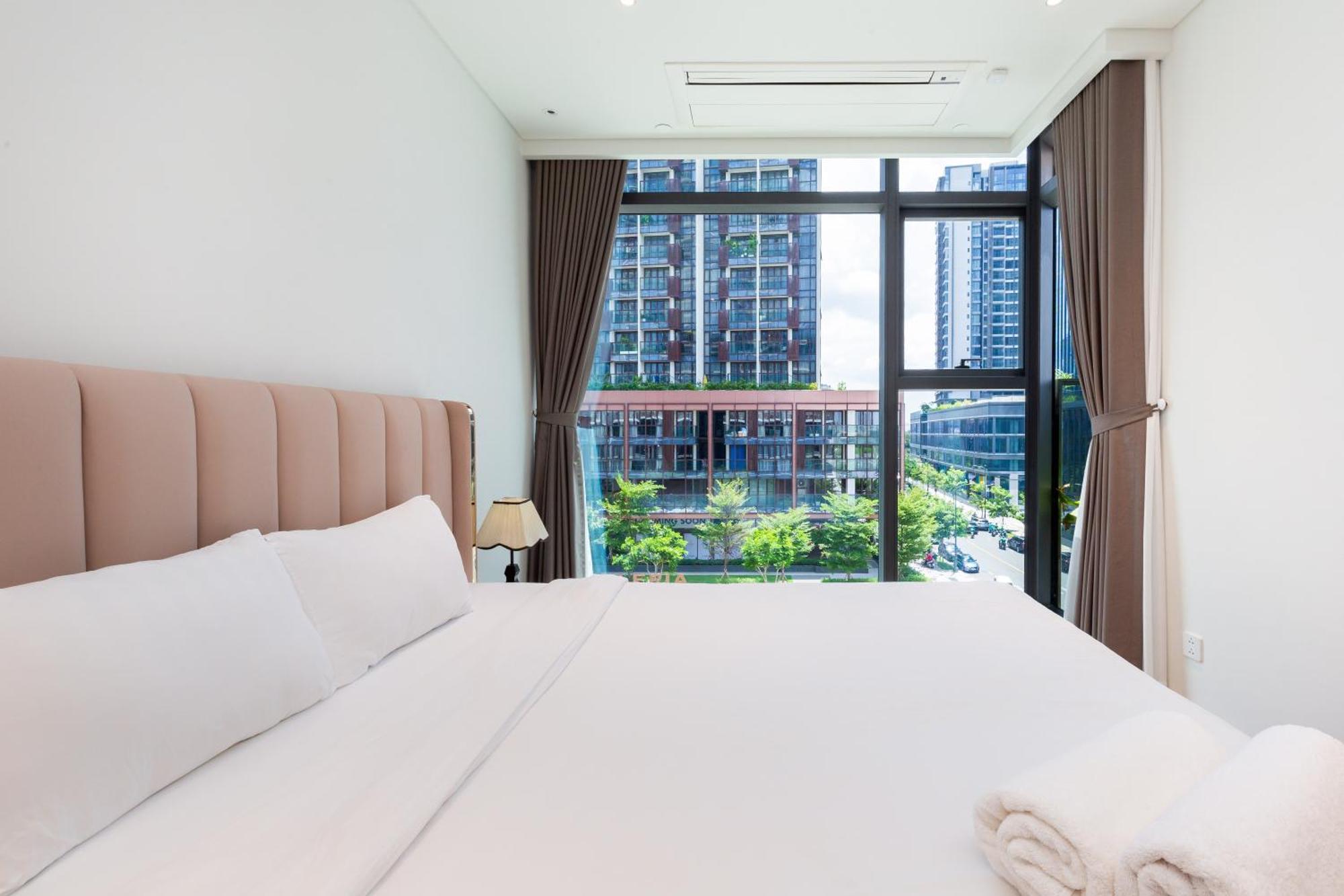 The Opera Apartment Cental Saigon Free Pool-Gym-Sauna Room- Golf Mini 胡志明市 外观 照片