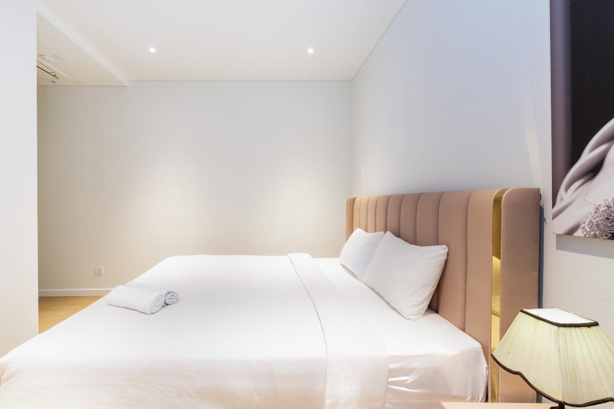 The Opera Apartment Cental Saigon Free Pool-Gym-Sauna Room- Golf Mini 胡志明市 外观 照片